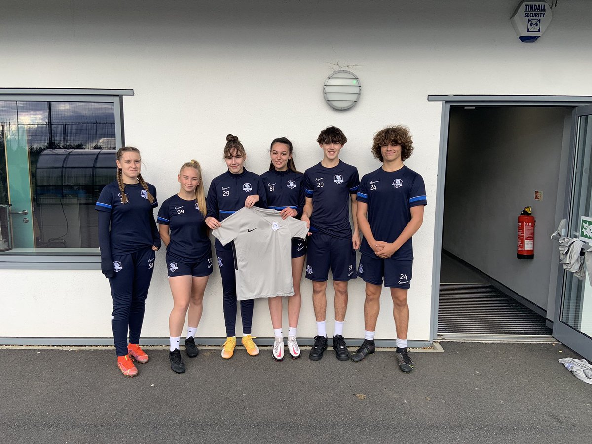 Massive good luck to our 8 academy students who are representing <a href="/MKCollege/">MK College Group</a> today at the <a href="/ECFA12/">English Colleges FA</a> National Team trials 💪