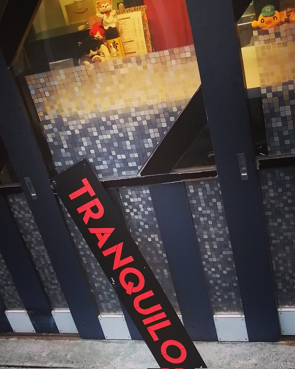 47Tranquilo's tweet photo. やっと看板おろしました！
ので、店のSNSの更新もこれにて終了となります🙇‍♂️
今まで本当にありがとうございました！

ちなみに、私自身としましては、とりあえず12月半ば頃までは青森に居る予定ですので、飲みのお誘い等ジャンジャンお待ちしております！(   ͡° ͜ʖ ͡° ) https://t.co/1Ji6KHi4Yi