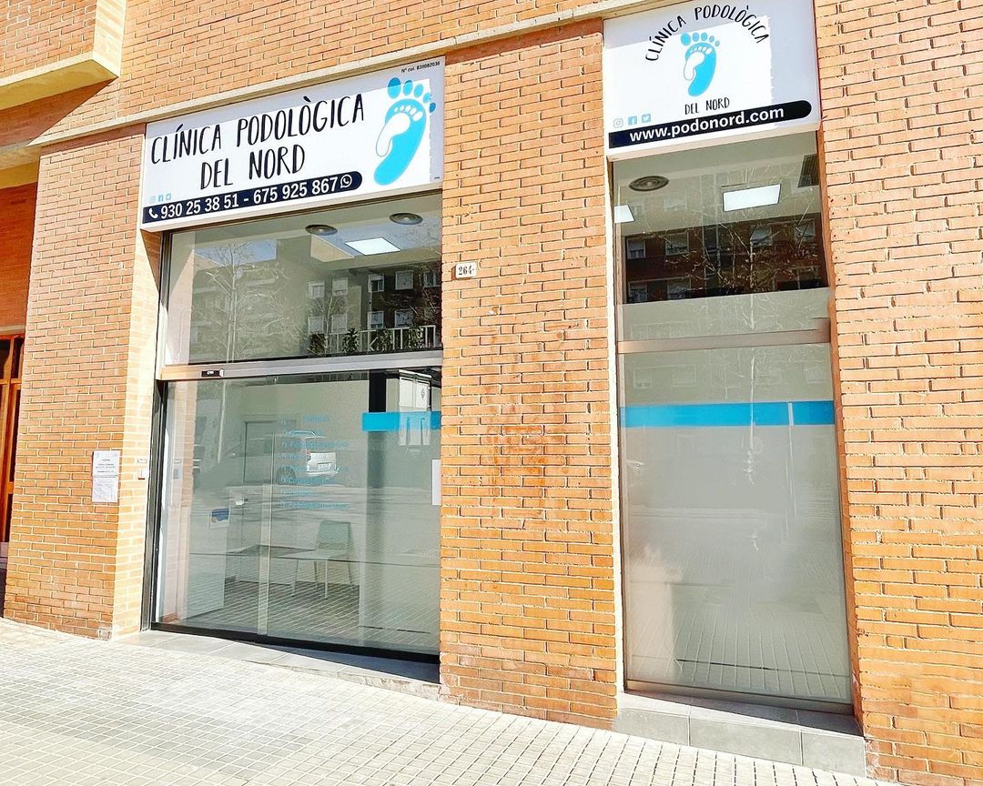 🔴 LOGOTIPO

¡Buenos días!
Hoy os muestro este logotipo que diseñé para <a href="/podonordsbd/">podonord</a> 🦶
Estoy muy contenta de que la doctora <a href="/IsabelEscritora/">Isabelvinoehistoria</a> confiara en mí para diseñar su marca corporativa 🥰
Espero que os guste!