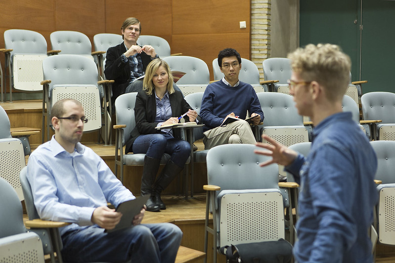 HUMLOGInstitute's tweet photo. Application for post-doc research positions is open until October 30. A solid knowledge of the required profile area(s) for any of the specific projects is prioritised in evaluating and ranking applicants. Apply here: https://t.co/fcmh1u7e5c

#HUMLOG #HumlogInstitute #postdoc https://t.co/n0PhZtcV30