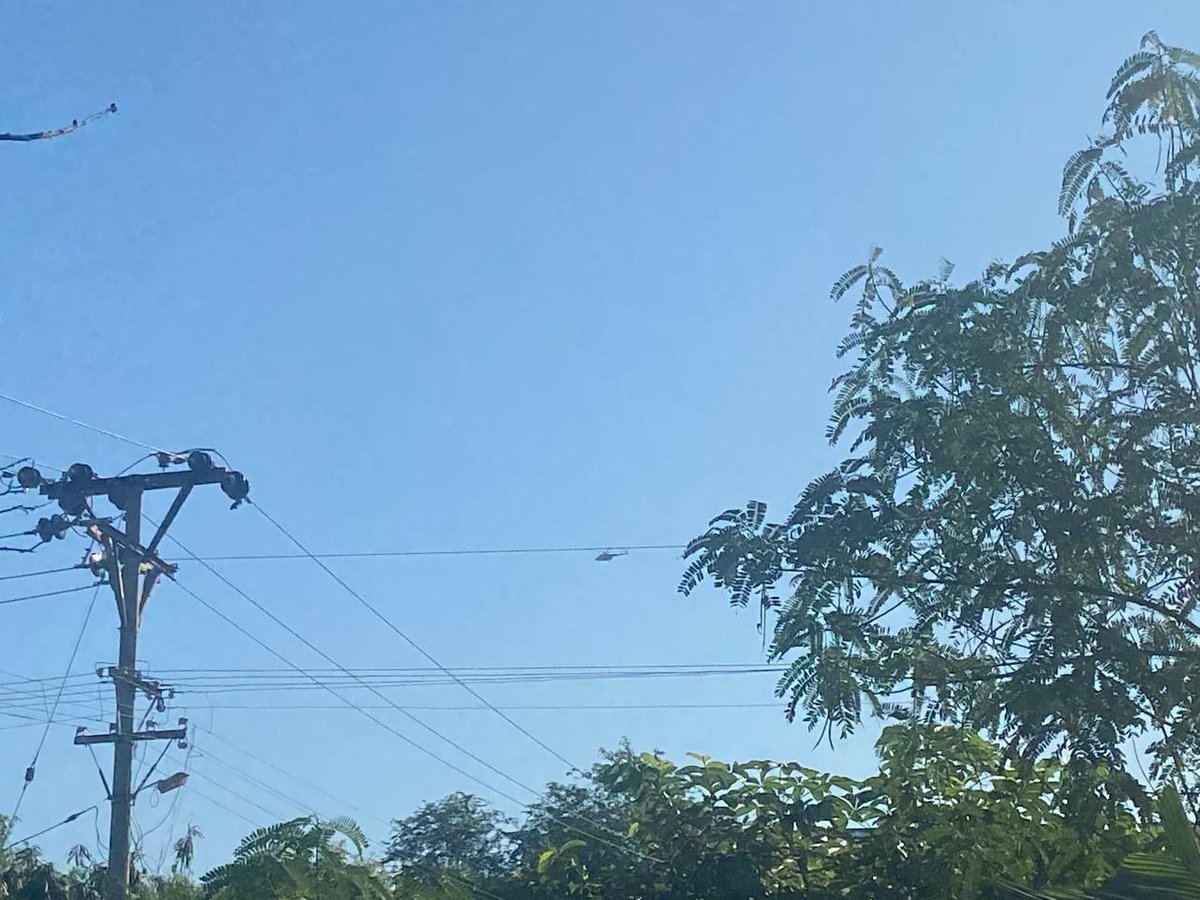It is reported that 6 military helicopters were seen flying from north point to south point over Monywa tsp, Sagaing division at about 8:30 am this morning. #WhatsHappeningInMyanmar #Oct28Coup #HelpMyanmarIDPs