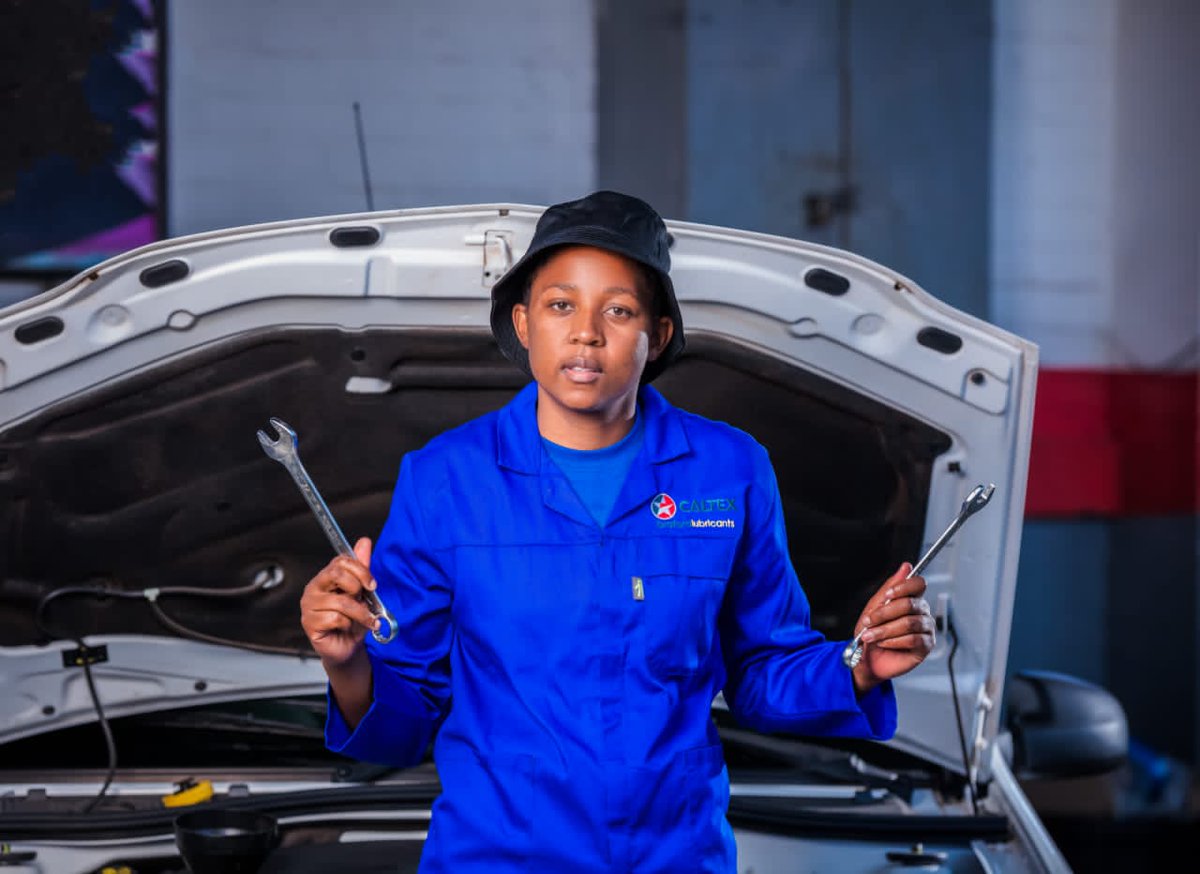 MemoMakanika's tweet image. My name is MemoMakanika. Chimhamha che simbi 👩‍🔧
I am a mobile service technician. I diagnose, maintain,inspect &amp;amp; repair cars &amp;amp; construction equipments. 
  
Contact me on +263712825411 
#MemoMakanika 
#kusungasimbindokubasakwamhamha 💪
👩‍🔧🛠️🧰💪
Please Retweet 🙏🙏 🙏