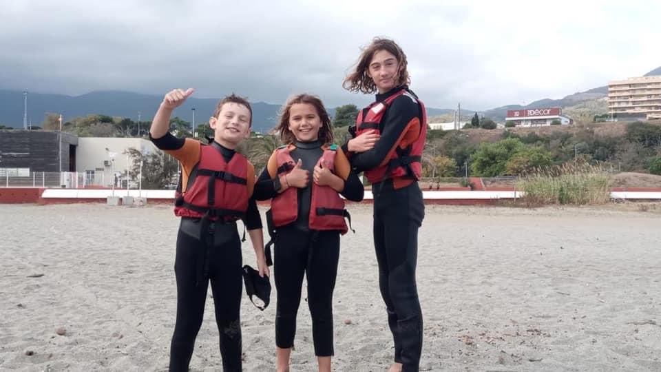XvBastia's tweet photo. ☀️🏖Vacances ovales⛵️☀️
Hier, nos jeunes ont pu profité d’un beau temps pour faire de la voile ! Nous tenons à remercier les animateurs de la base de voile de l’Arinella ainsi que la Cumunità d'Agglumerazione di Bastia pour cette journée. https://t.co/OpEsx79hmy