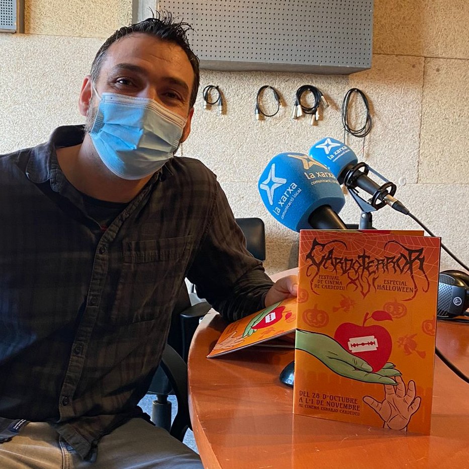 Cardoterror's tweet photo. 📻 Avui potser heu sentit el nostre company @Sr_Rubi0 parlar del #CardoterrorXVI a la ràdio @rtvcardedeu @territori17 Ens podeu assegurar que no ha dit cap bestiesa? ;) 📡Hem enviat el nostre millor home per dir-vos que... avui comença el Cardoterror!!! https://t.co/YP0Z6yNBmz