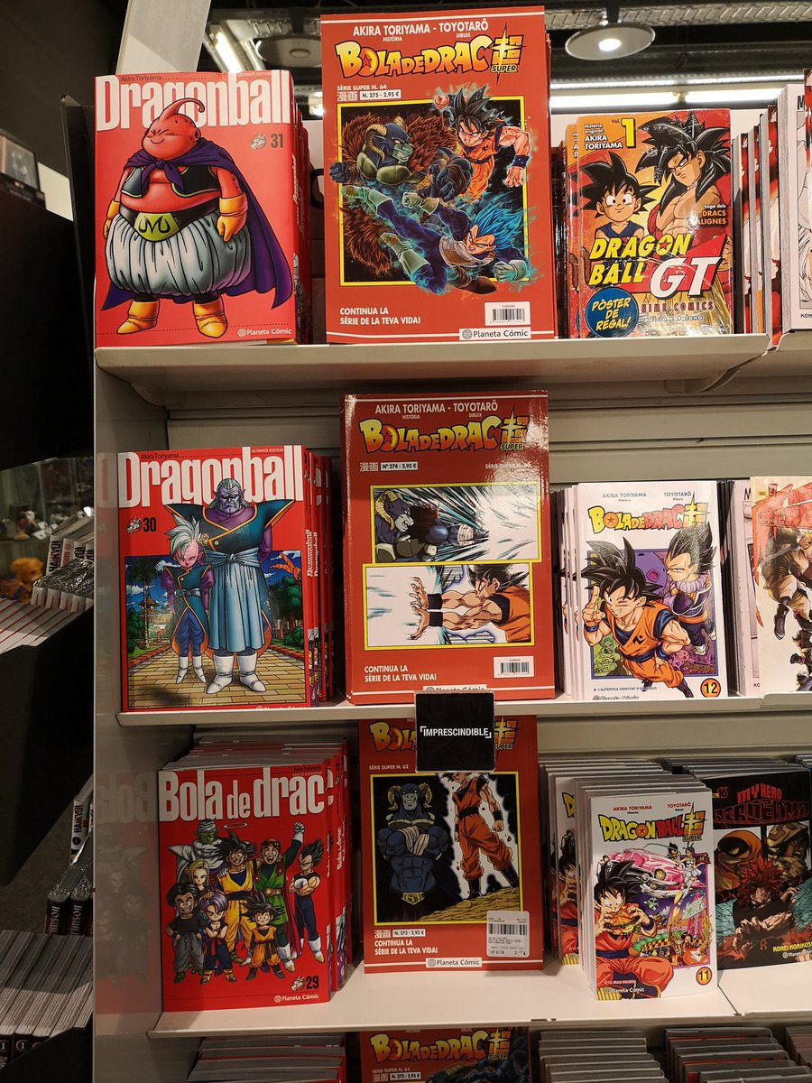 Es ver esto en la librería y acordarme de mi amigo, <a href="/PabloDLagares/">Pablo D.Lagares🐲</a> la mejor voz de #goku de todos los tiempos habidos y por haber 🤗