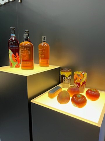 Take a look at these fabulous 3D printed models from Stratasys.  They are at Luxe Pack NY at the Javitz Center, showcasing their latest innovations in full-color 3D printing.  See them at booth C17 -- they would love to talk with you!