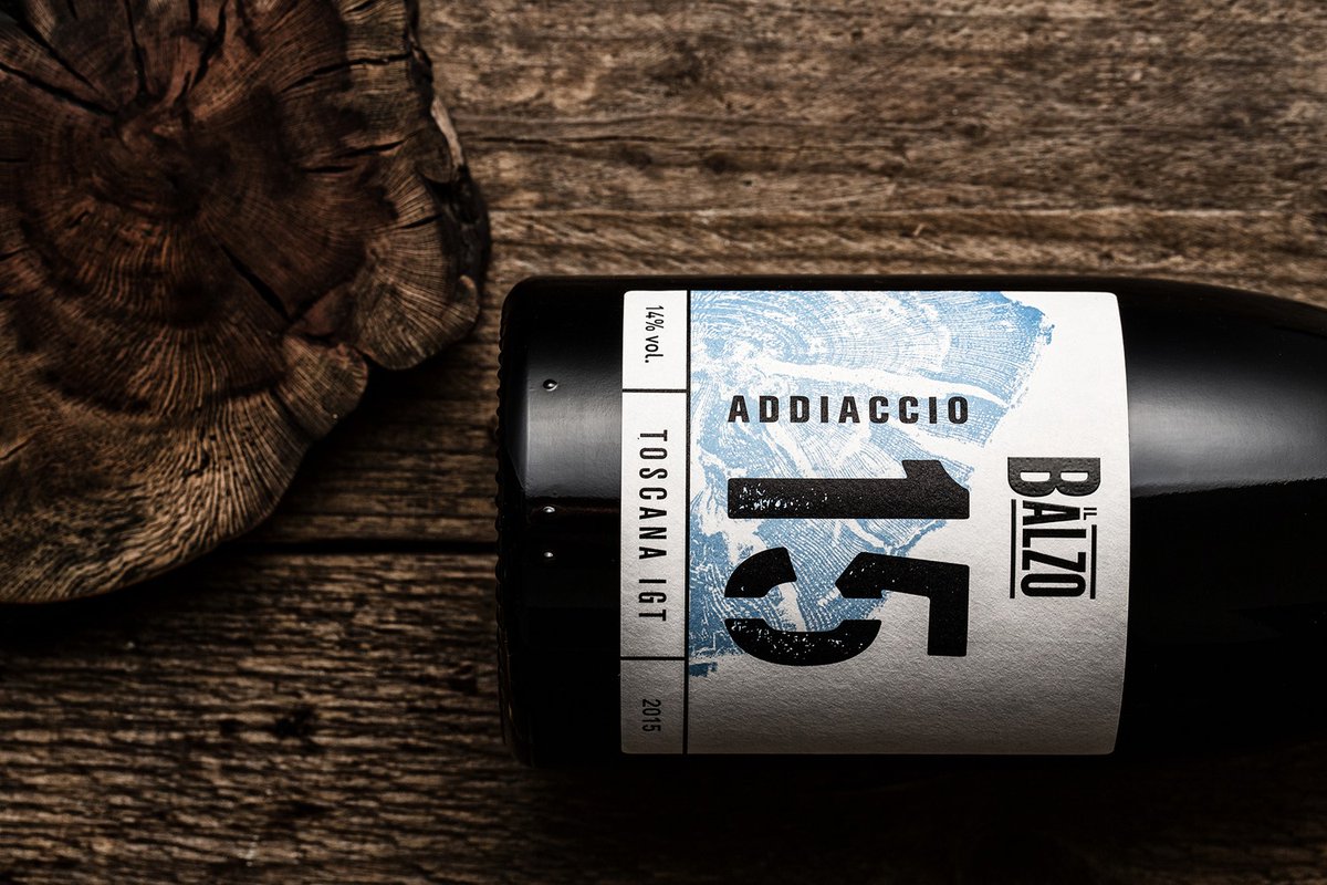 Il lavoro di boscaiolo di Paolo ha ispirato il #rebranding della sua azienda agricola, Il Balzo ➡ bit.ly/BalzoCruS 🍇

Il disegno della #etichetta nasce a partire dal taglio del legno di vite: il lavoro del tagliaboschi ha reso unica la storia del viticoltore.