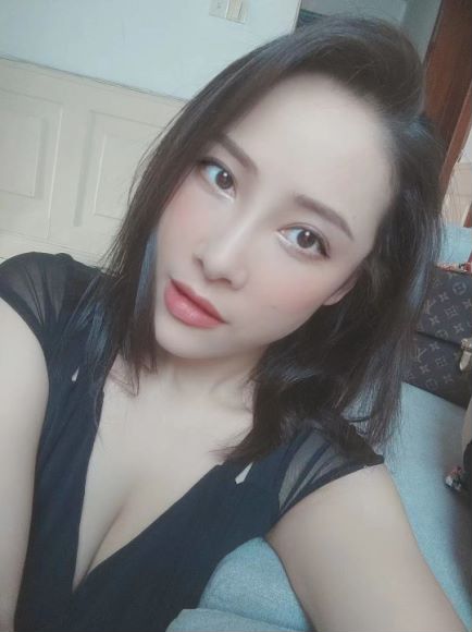 changtuibiu's tweet photo. 娜娜姐姐，坐标拱墅区德胜路
价格600一课。
特点: 熟女，御姐范，颜值还可以，身材一般，骚，前戏会跳艳舞，全套服务，漫游，舔足，毒龙…喜欢服务的可以体验一下。
#杭州楼凤 #杭州熟女少妇兼职 #杭州喝茶修车资源 https://t.co/AwNh32G0vC