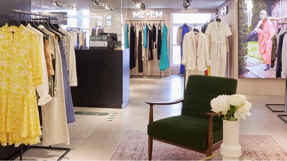 SPSINTERIORSUK's tweet photo. Introducing our latest project for @me_and_em within Harrods.
#shopfit #design #bespoke #details #retail #meandem #harrods #london https://t.co/xujLPXO3iI