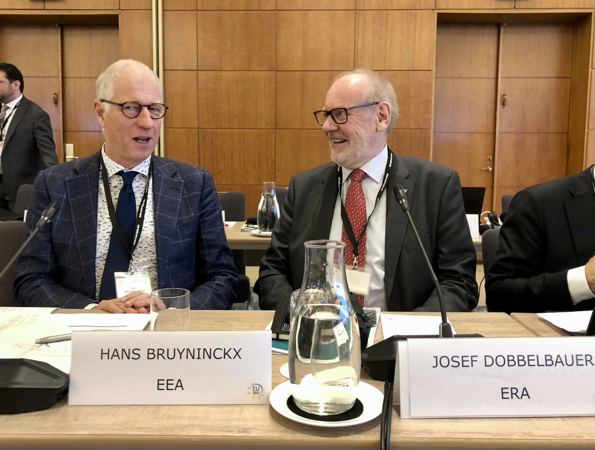 JoDoppelbauer's tweet image. Glad to be in #Copenhagen to attend the #EUAgencies first meeting in presence after 18 months, discussing on the future of EU Agencies. 

📸 with @HansBruyninckx, Executive Director of #EEA @EUEnvironment, Chair of the Agencies Network