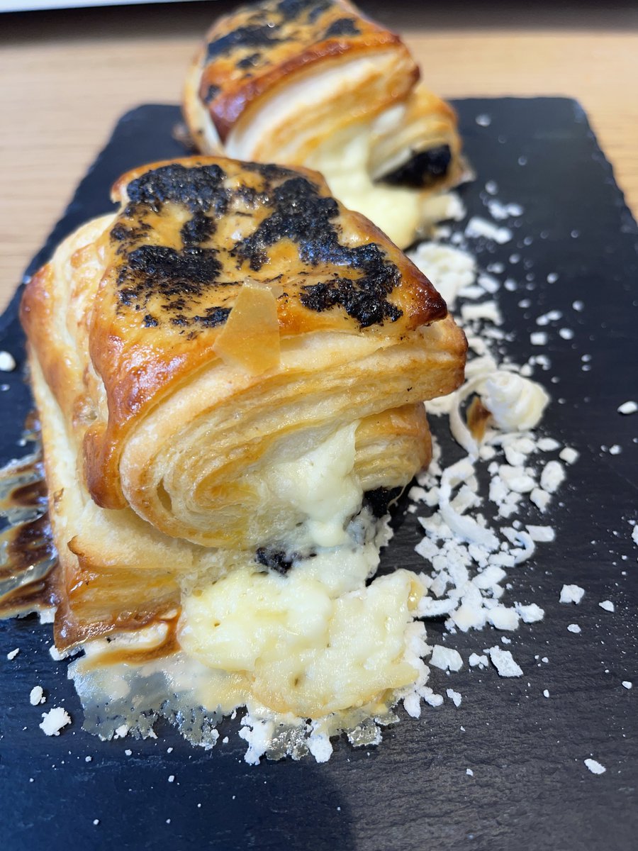 mannadew_london's tweet photo. #truffle #glutenfree #pastry :) the newest addition to the pastry family here at Manna Dew. #ukwidedelivery https://t.co/ma17HWKt8u