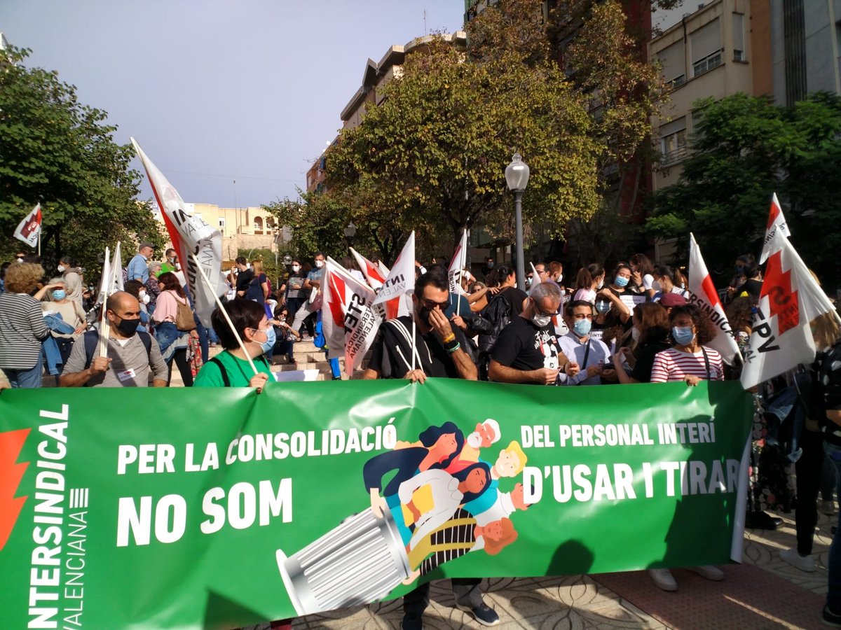 A Alacant també hem eixit al carrer a cridar #FixesaJa 
#VagaSectorPúblic28Oct 

<a href="/STEPV_Iv/">STEPV-Iv</a> <a href="/iv_stas/">Stas-IV</a> <a href="/stmintersindic1/">STM Intersindical Valenciana</a> <a href="/DonesIV/">DonesIntersindical</a> <a href="/STESIntersindic/">STEs-Intersindical</a> <a href="/ConfeIntersindi/">Confederación Intersindical</a> @intersinbbff <a href="/BbffDe/">BBFF en frau de llei</a>