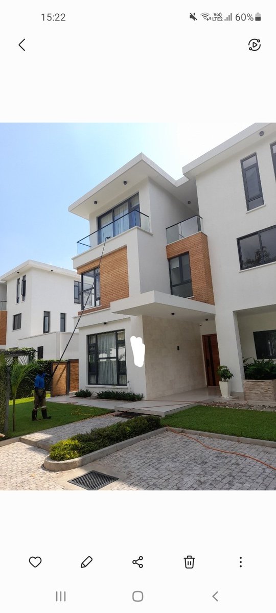 pureviewkenya's tweet photo. We specialise in residential window cleaning....give us a call today 
0718 300 299....we can clean upto 4 floors high. https://t.co/lpbgPU5nm1