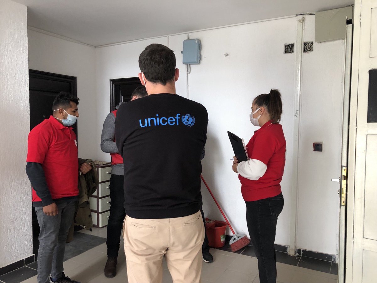UNICEFKosovo's tweet photo. The passion and energy of the volunteers of @RedCrossKosova is bringing results in the community. They are making things happen. Only in two weeks in Mitrovica Region, 107 people were reached with messages on vaccination against the #COVID19. @USAIDKosovo #TogetherWeCan #maskup https://t.co/FLDqi66j0z