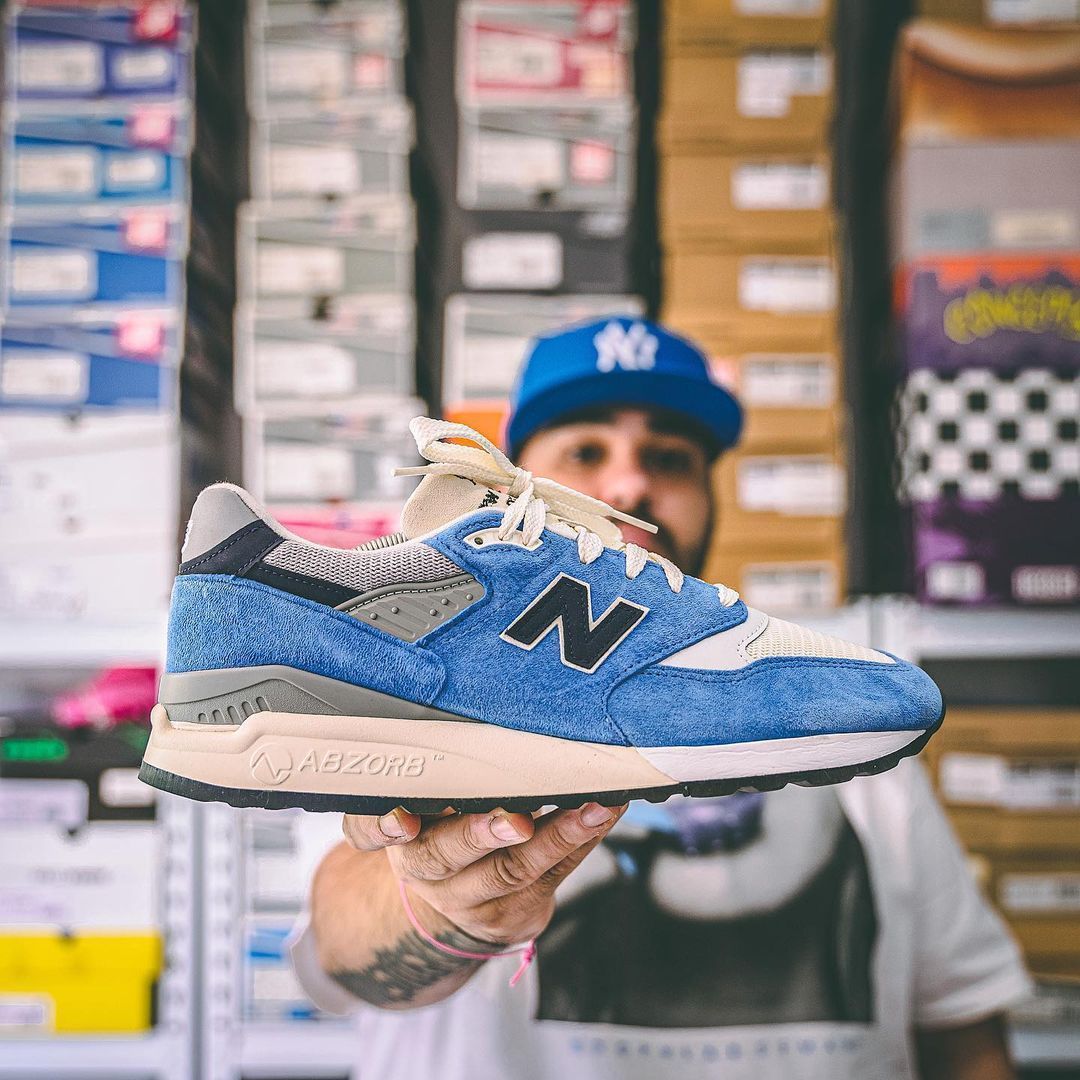 displayinfinity's tweet photo. How fly do these NewBalance 998 look in the Jet blue? 😎💙
Let us know in the comments below ⬇️⬇️
📸@rohinramjee
#shoes #shoe #kicks #envywear #instashoes #instakicks #sneakers #sneaker #sneakerhead #sneakerheads #newbalance https://t.co/8dVNl3g0A4