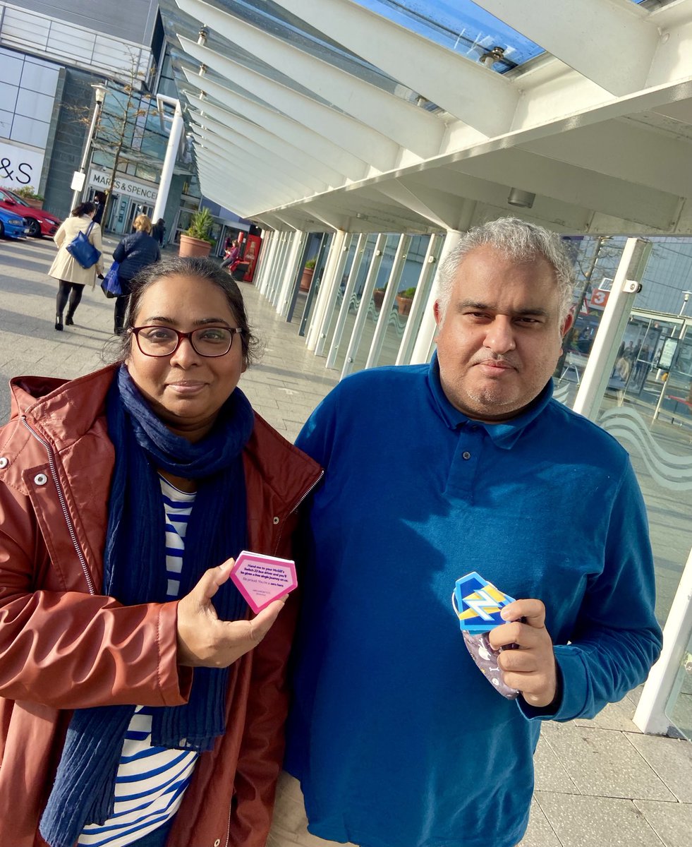 mcgillswest's tweet photo. These lovely car drivers are going to give the #switch23 a go with their zero hero free tokens 👏🏼🦸🏽♂️🦸🏽♀️⚡️⚡️⚡️#braehead #zeroheroes https://t.co/jMy6OkDjDE