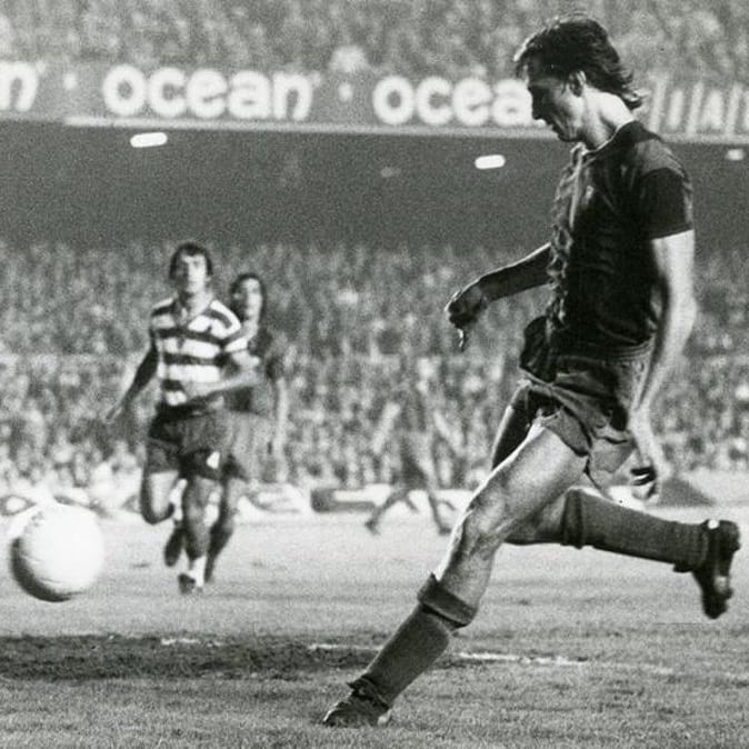 JohanCruyff's tweet photo. 🔙 #OTD in 1973, Johan made his league debut with @FCBarcelona. He scored 2 goals in a 4-0 victory against Granada CF. ⚽️⚽️ #CruyffLegacy https://t.co/AqcaTvUztd