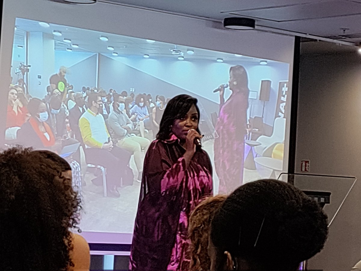 Le Saviez-vous ? 
L'utilisateur moyen, sur #Netflix, passe environ 47 Jours par an à regarder des films sur la plateforme. - <a href="/PaolaAudrey/">Paola Audrey</a> 

Cc <a href="/NetflixFR/">Netflix France⁷</a> 

#AdicomForum2021 #AdicomDays2021
in #CIV225 <a href="/adicomdays/">ADICOM</a>