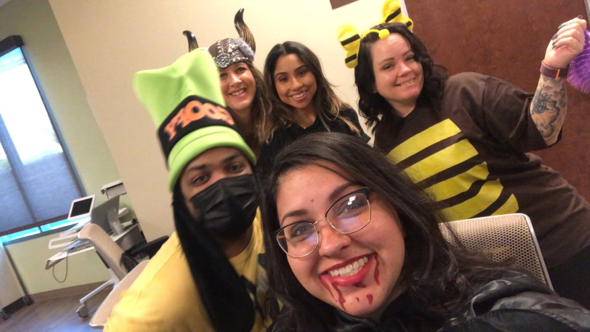 DreaVegas's tweet image. My coworkers and I #wecute