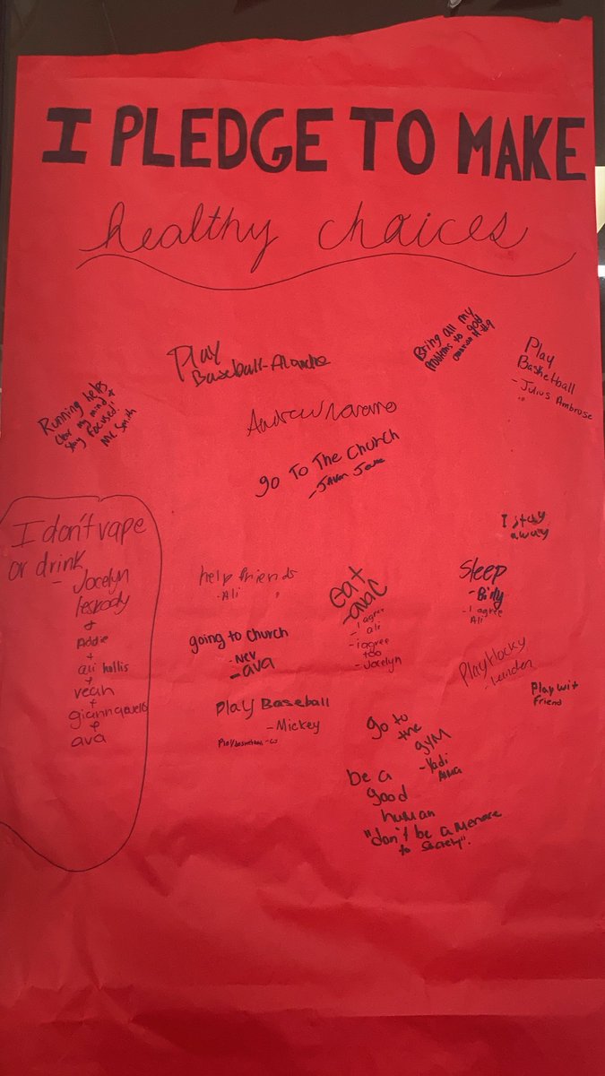 pascohighss's tweet photo. Our Red Ribbon Week activity today is our pledge walk to make healthy choices. Some of our students wanted us to share their participation! #RedRibbonWeek #pascostrong #drugfreelookslikeme https://t.co/v34CWa02jj