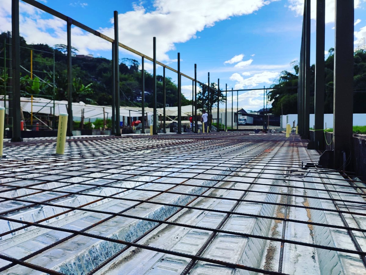 NACAD2011's tweet photo. Creando nuevos proyectos. Construcción y Arquitectura en la mano de los mejores https://t.co/JKXhdEgfpk 
Conoce nuestro amplio portafolio de servicios e iniciemos este nuevo proyecto 
#diseno #arquitectura #proyectos #nacad #nacadarquitectos #armenia https://t.co/JYpBMLt5bB