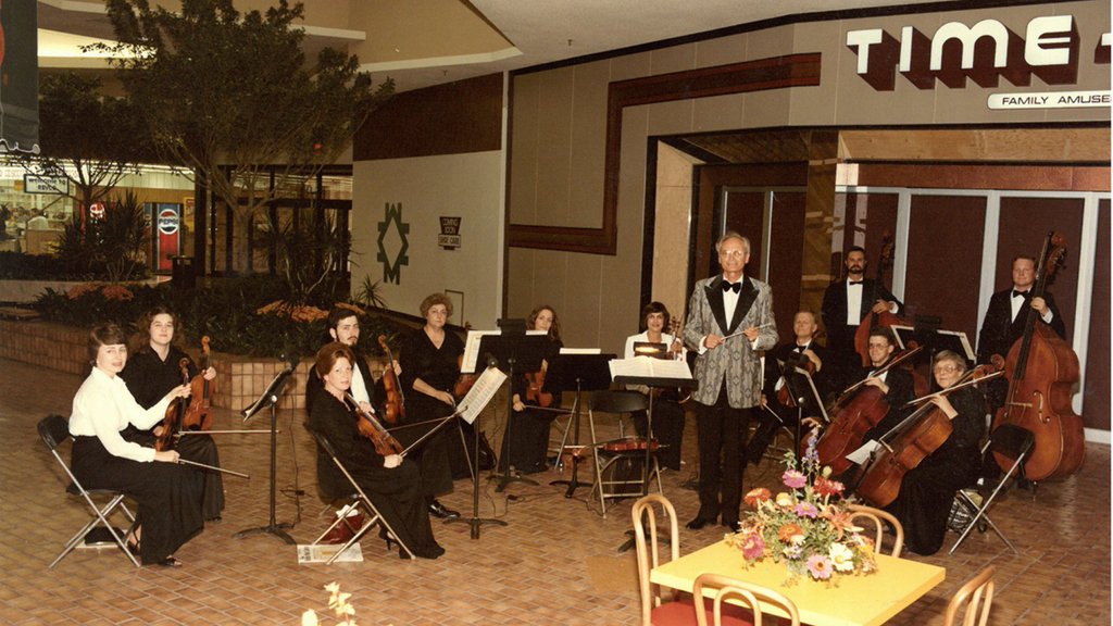 Remember Madison Square Mall? We’re closing out #HistoryHSV with this throwback to an HSO performance at Madison Square Mall, way back when. It’s funny to look back on this photo and know that soon, this same space will be the amazing new @HuntsvilleAmp! #HSVSymphony