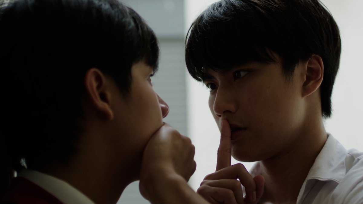 ภัทรมาช่วยได้ทันพอดิบพอดีเลย >//////<

#BadBuddySeriesEP1
#GMMTV 
<a href="/ohmpawatt/">Ohmpawat</a> <a href="/mynameisnanon/">NANON</a>