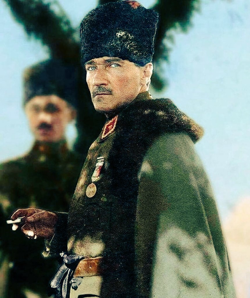 "Efendiler Yarın Cumhuriyeti ilan edeceğiz."
Gazi Mustafa Kemal Atatürk
