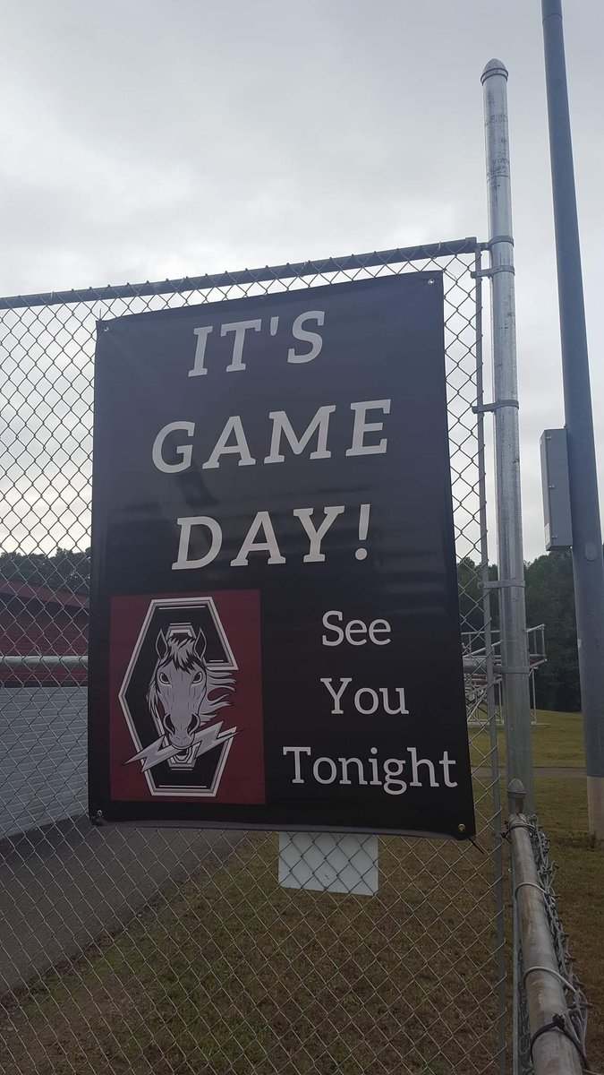 DobsonCory's tweet photo. Game Day &amp; Senior Night Battlefield District Matchup Culpepper Blue Devils vs Chancellor Chargers Kickoff inside Beautiful Charger Stadium 7pm #LeadTheCharge #BeatBlueDevils @CHHSChargersFB @ChanAthletics @ChargersPxP https://t.co/mdY8UxCgrq