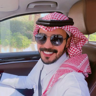 zlo9_'s tweet photo. @houdaifa1990 @gorgeous4ew افشل لاعب مر على تاريخ كرة القدم https://t.co/E0HyyAv3TO