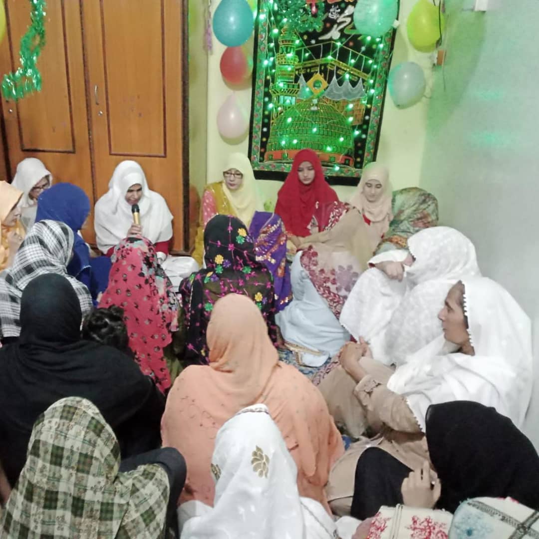 MSMsistersKhi's tweet photo. MSM Sister's Saddar Town Khi organize Mehfil on beautiful occasion of Rabi ul Awal.
Lecture deliver by Mrs Sobia (President MWL Saddar Town)
#msmsisterskhi https://t.co/KeoZ8nkCCm