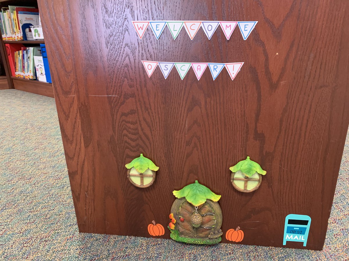 SeaLionLibrary's tweet photo. Oscar the Unicorn has found a new home at Lawson! He’s promised not to eat the library books! The kids are writing letters and placing them in the Magic Mailbox. ⁦@DoodleDyson⁩ ⁦@LouCarter240⁩ MyMISD #LearningIsMagical https://t.co/pgE6IS283D