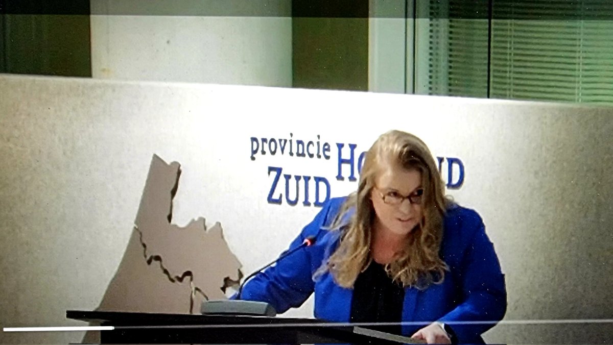 Gevraagd om namens <a href="/gem_hillegom/">Gemeente Hillegom</a> gisteren in te spreken bij <a href="/zuid_holland/">Provincie Zuid-Holland</a>. Kritisch uitgelaten over het voornemen 20 miljoen te bezuinigen op de bereikbaarheid en verkeersveiligheid van de Duin&amp;Bollenstreek. Hier mag en kan niet op bezuinigd worden! #Hillegom #mobiliteit