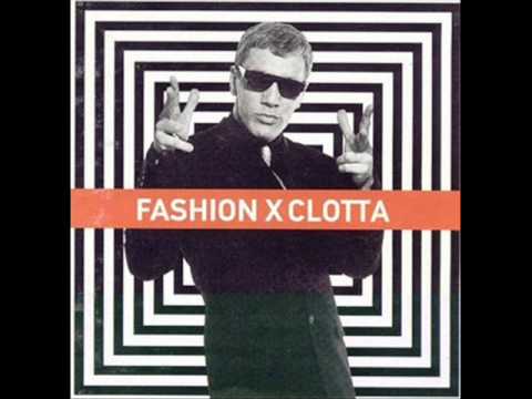 MuertosArg's tweet photo. 29/10/2001. Murió Clota Lanzetta.
Relacionista público, empresario, artista y cantante.
Los 90s fueron una fiesta y Clota fue el dueño de la noche mas top de esos días.
Lo mataron en un robo en su casa cuando todavía era el rey absoluto de la joda.
Hoy 20 años, él tenía solo 39. https://t.co/pX5MkAgSkm