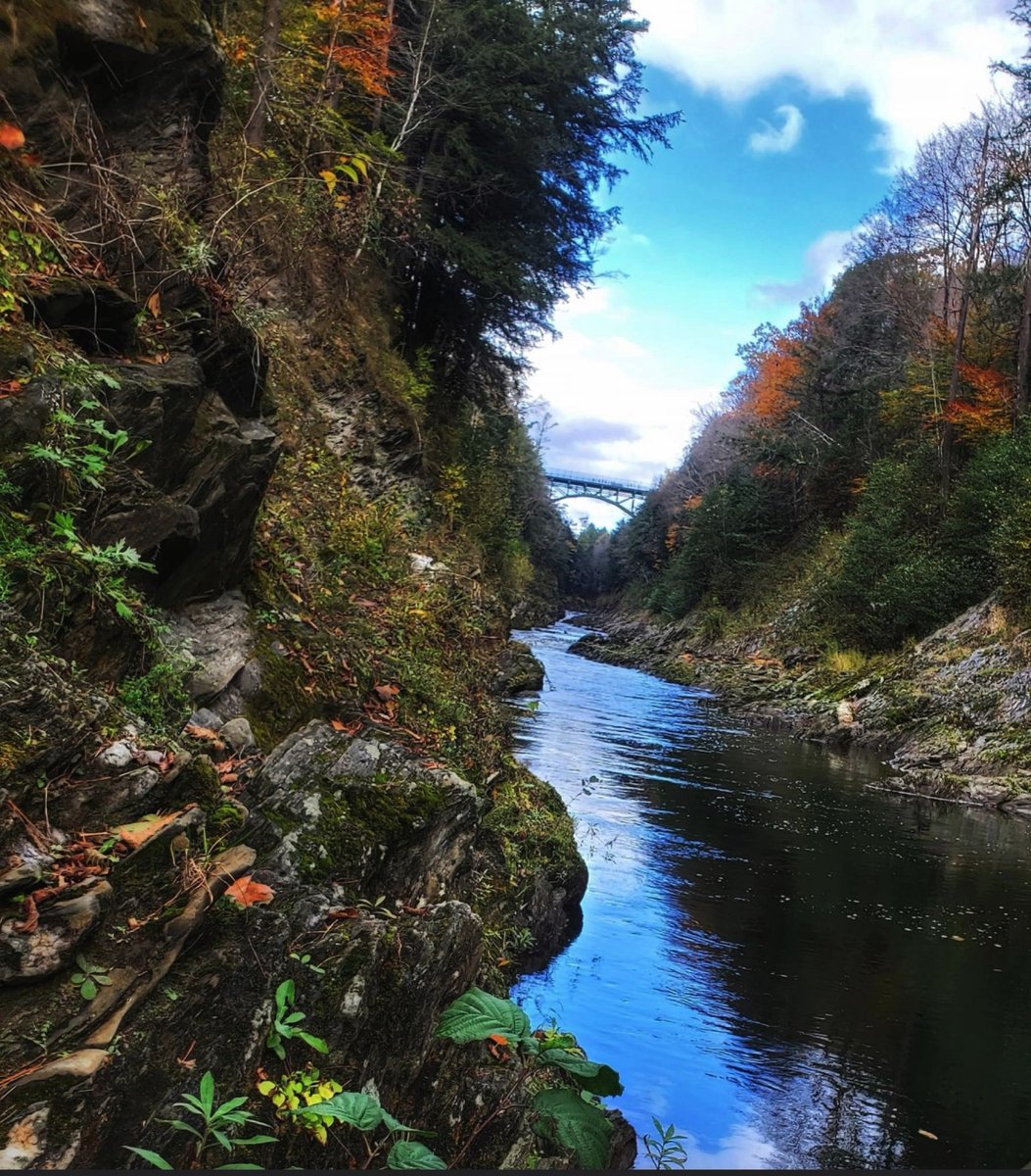 HcareyHeather's tweet image. Like Orgasms, Post Peak is still pretty great 😊 #Quechee #NewEngland #Vermont