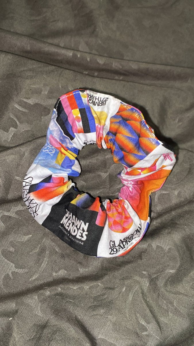 In love!! 🥰🤩 <a href="/ScrunchieOnTour/">Scrunchies On Tour</a> @signofalling