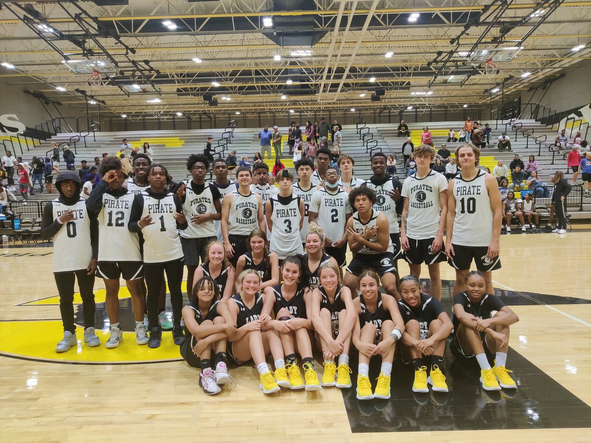 It was a fun night for Pirate Basketball as both teams got to have a little fun before the season begins! Best of luck to our young and women!