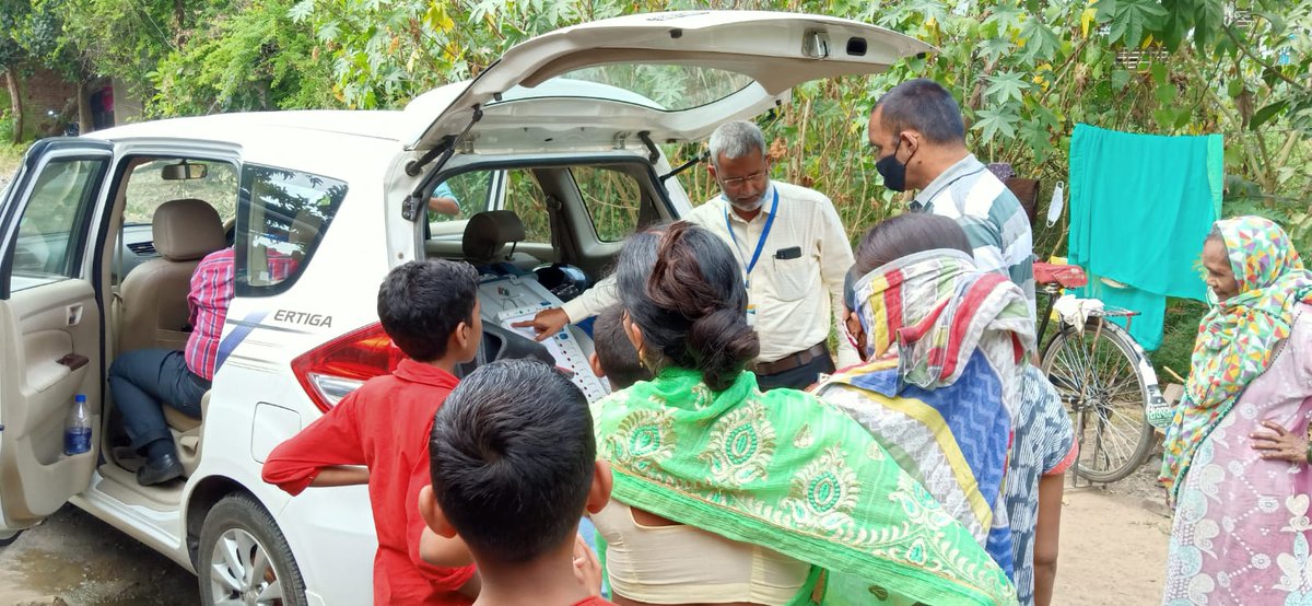 #SVEEP awareness programme at Masjid Falia,  Silvassa about the use of EVM, VVPAT, helpline no. 1077 and cVIGIL app etc. #ECISVEEP #SVEEPDNH   <a href="/tapasyaraghav/">Dr Tapasyaa Raghav</a>
<a href="/CollectorDnh/">Collector DNH</a> <a href="/DNH_DMA/">DNHDDMA</a>
 <a href="/ECISVEEP/">Election Commission of India</a>