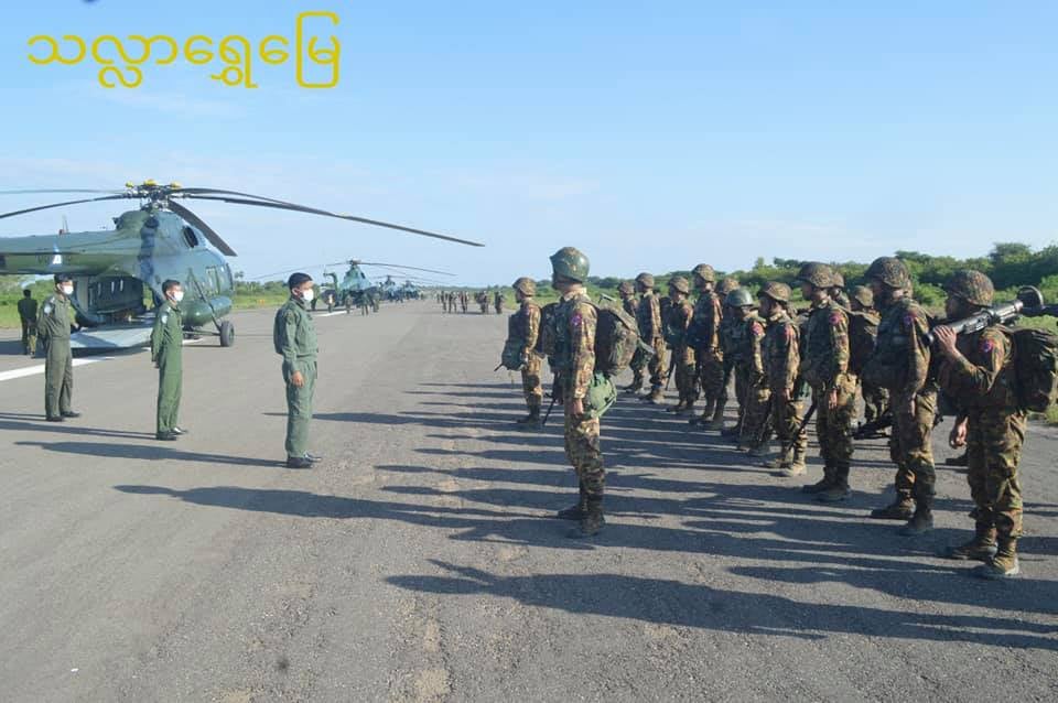 Khithitofficial's tweet photo. စစ်ကိုင်းတိုင်းတွင် အလောင်းမင်းတရား အထူးစစ်ဆင်ရေးအမည်ဖြင့် အကြမ်း ဖက်စစ်သားများကို စစ်ရဟတ်များဖြင့် ပို့ဆောင်ဟုဆို
ရန်ကုန်၊ အောက်တိုဘာ ၂၈ 
စစ်ကိုင်းတိုင်းအတွင်းရှိ ပြည်သူ့ကာကွယ်ရေးတပ်ဖွဲ့ PDF များကို တိုက်ခိုက်ရန် အလောင်း မင်းတရား

Read More -> https://t.co/2YCc6zQBDO https://t.co/Zu5RrRMgrx