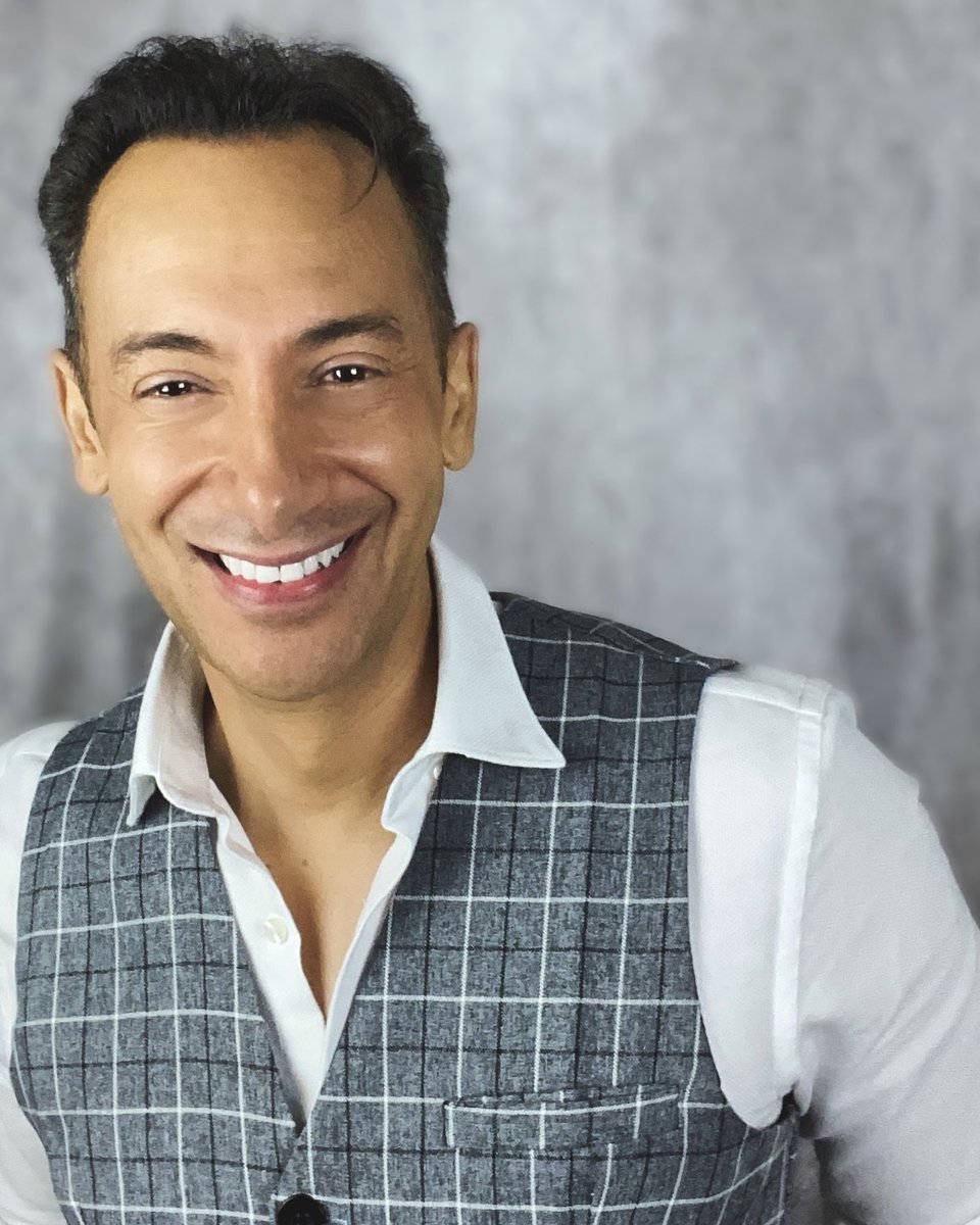 KeyesCarlos's tweet image. Smiling is the best way to face every problem, to crush every fear and to hide every pain

Happy Thursday! 😁