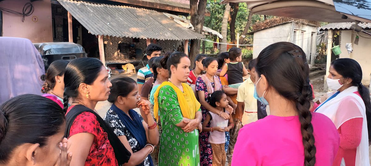 SVEEPDNH2021's tweet photo. #SVEEP awareness programme at Ayyapa Temple,  Silvassa about the use of EVM, VVPAT, helpline no. 1077 and cVIGIL app etc. #ECISVEEP #SVEEPDNH   
@tapasyaraghav @CollectorDnh
@DNH_DMA @ECISVEEP https://t.co/29ypWflN47