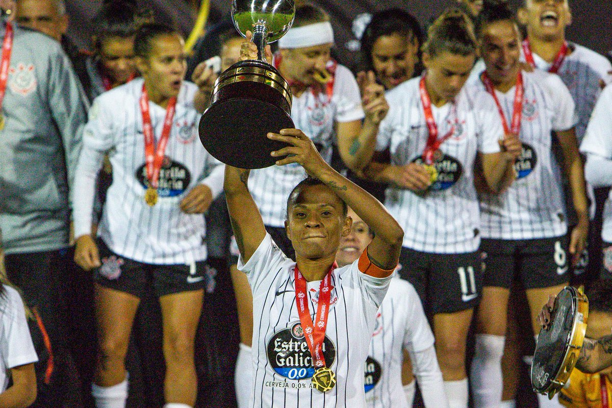Corinthians's tweet photo. Hora de rever algumas fotos do bicampeonato da @LibertadoresFem do @SCCPFutFeminino! 🏆🏆

📸 Bruno Teixeira

#RespeitaAsMinas
#VaiCorinthians https://t.co/65oeIrd3sk