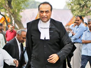 YasinSh14305377's tweet photo. Don't know properly what is right and wrong in this case but hats off for #MukulRohatgi defence points
#AryanKhanBail @iamsrk be like ABI MAJA AAENGA NA BEEDU
#AdvMukulRohatgi #BarBench #BombayHighCourt #judiciary https://t.co/eFDDqLpqUn