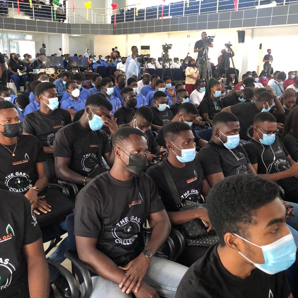 rmusrclive's tweet photo. Yesterday, 27/10/21, RMU was well represented at the Ghana Gas challenge which was held at the GNAT HALL in Accra earlier that morning. The school was represented by our abled officers MR Tetteh Arise and MR Attor Bright. They put up a great contest. Well done lads. https://t.co/IHggQKv1sG