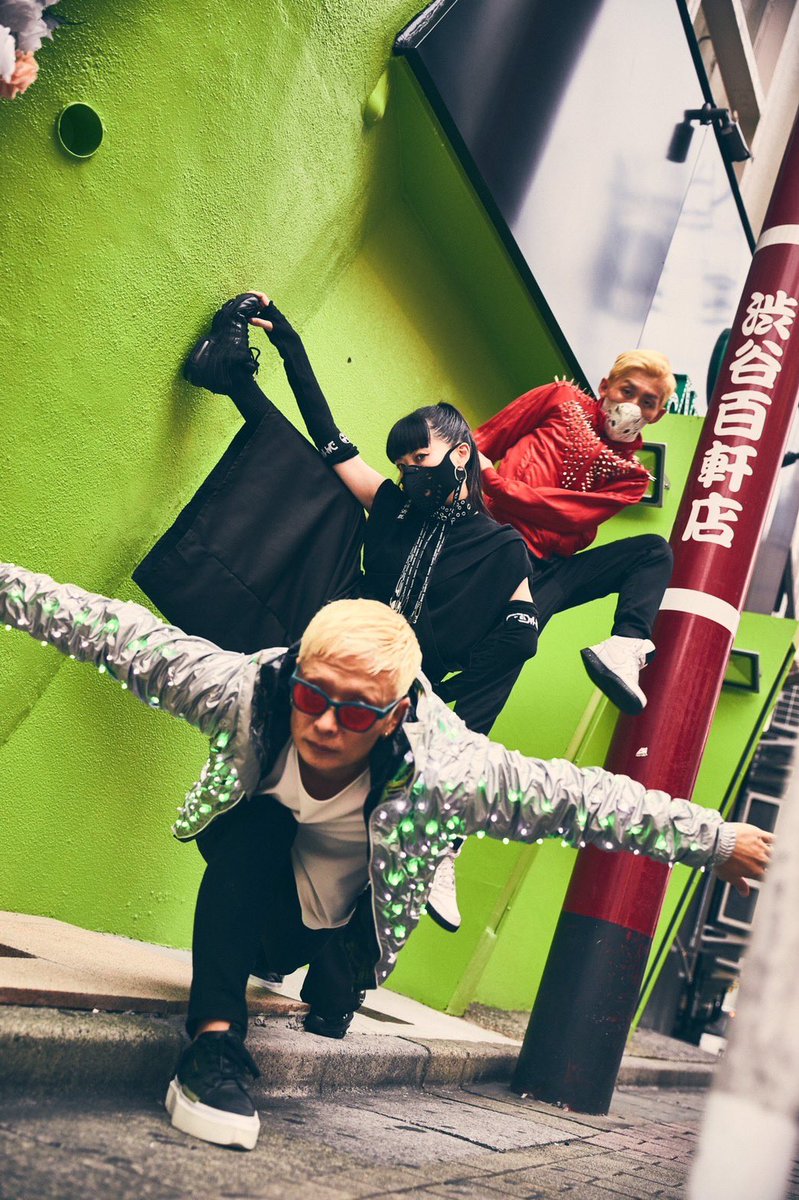 yuriBochaaan's tweet photo. 渋谷発のカルチャースナップZINE
現実渋谷 二号 @realistic_428 に

迷彩が掲載されています📟

渋谷の色々な場所に置いてあるので
是非チェックしてみて下さい🧚‍♀️🤟🏼

https://t.co/KoWvdZ1Uzu

ありがとうございました❥︎:❥︎🔫
#渋谷 #百軒店 #MEISAI #yuribo https://t.co/vqLMRFSYQW