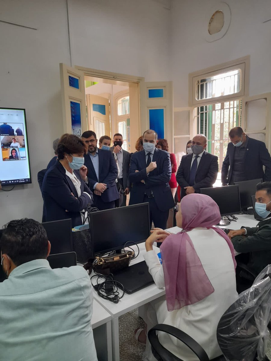 AFD_MidEast's tweet photo. Inauguration par @grillo_anne de l’ESA #Coding lab à Nabatieh, Sud 🇱🇧 avec @ESIEEPARIS et @InstitutFrLiban financée par @AFD_MidEast. 
Le soutien à la jeunesse et à l’entrepreneuriat est une priorité pour @AFD_France au #Liban. Félicitations à la 1ère promotion 🎓!
@ESABeirut https://t.co/yv3QvpqTz8