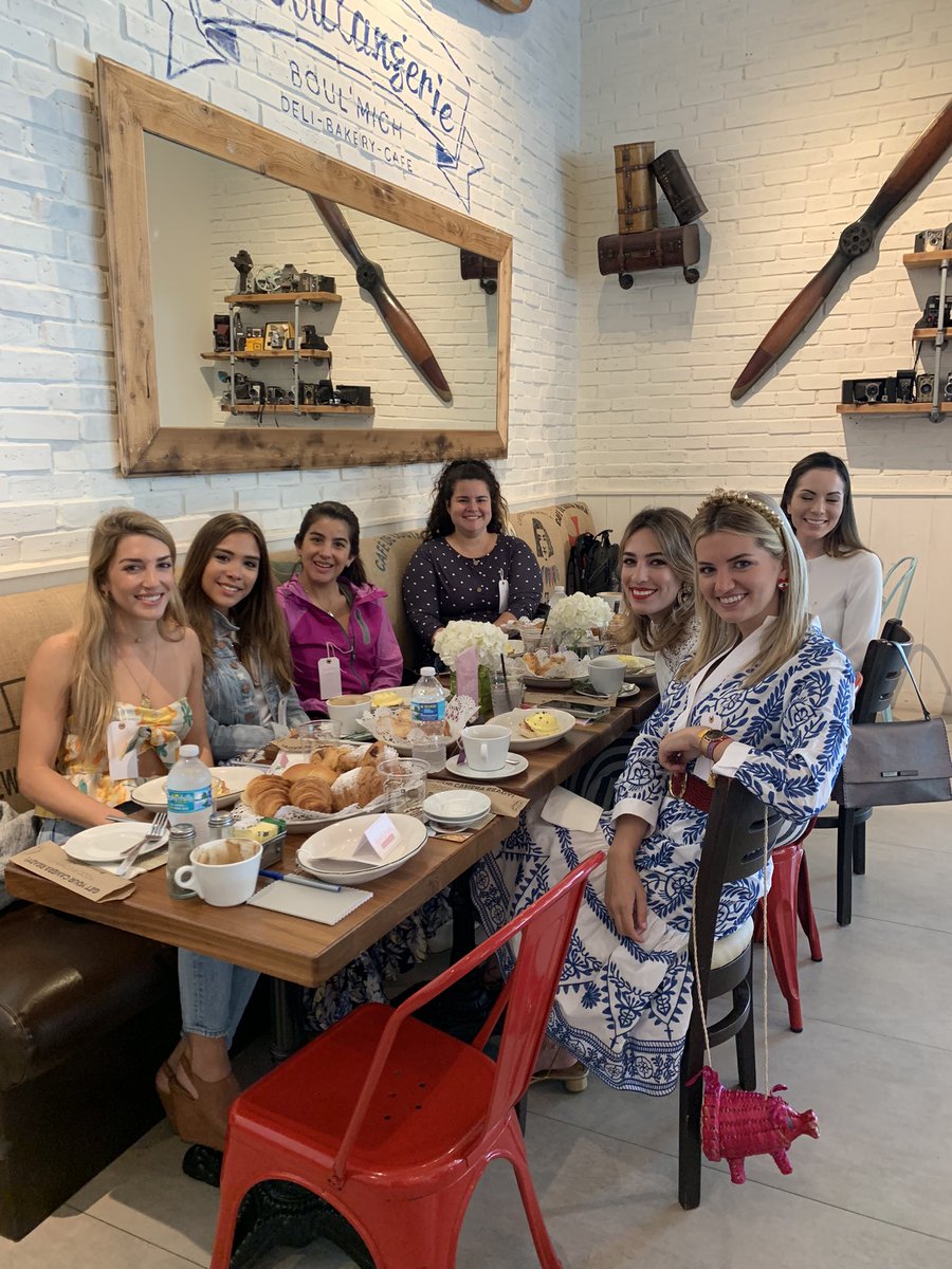 actimedia's tweet photo. Foodies time! #actimedia #Foodie https://t.co/UXZ5cSKXEK