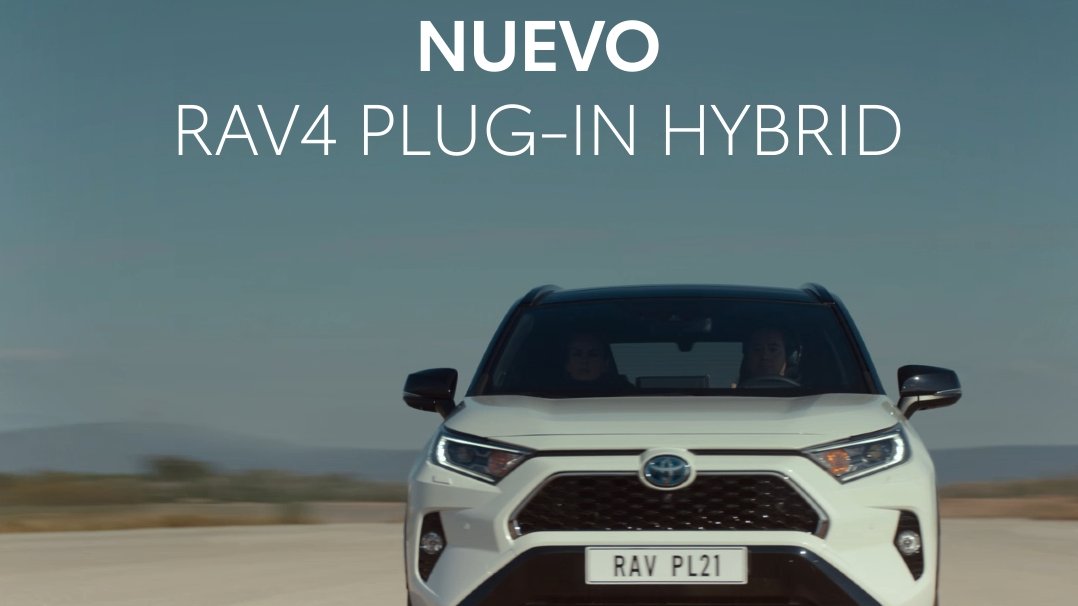 ToyotaAutoforum's tweet photo. Siente toda la intensidad con su versión híbrida enchufable. 🔌  Disfruta del placer de conducir con el nuevo #RAV4 #PluginHybrid mientras avanzamos hacia un futuro #BeyondZero. 🌍  
¡Configúralo ahora haciendo click aquí https://t.co/LpEmputKpi https://t.co/AJWRIc94Wu