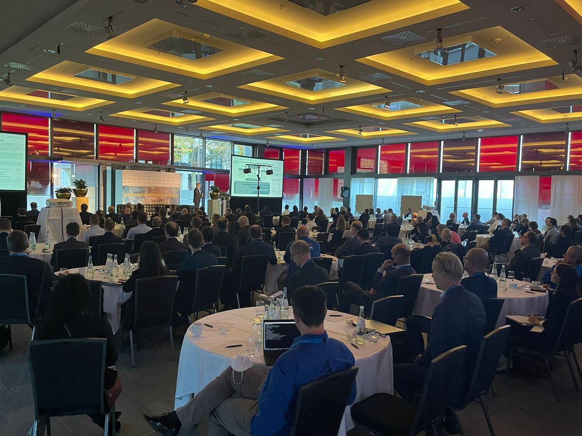 CparityE's tweet photo. Day 2 of the world Smart Bioprocessing Pharma 4.0 Summit already kicked off with a full house of over 330+ world scientists!

#smartmanufacturing #healthcare #Berlin #pharma #cparity #bioprocessing #conference2021 #cparitywsb https://t.co/lgUAtX4g3P