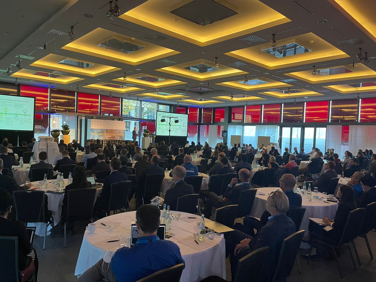 CparityE's tweet photo. Day 2 of the world Smart Bioprocessing Pharma 4.0 Summit already kicked off with a full house of over 330+ world scientists!

#smartmanufacturing #healthcare #Berlin #pharma #cparity #bioprocessing #conference2021 #cparitywsb https://t.co/lgUAtX4g3P